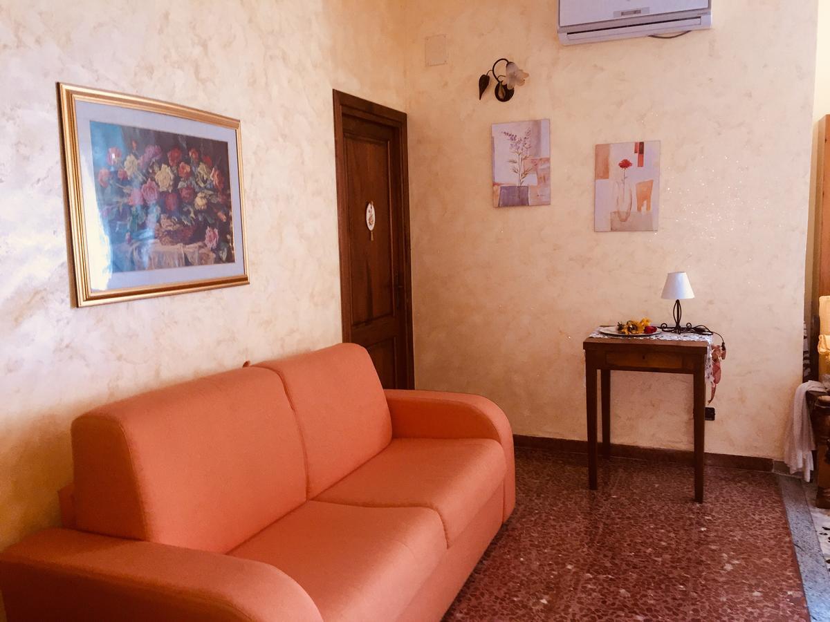 B&B Il Tulipano Sul Lago Colle di Tora Εξωτερικό φωτογραφία